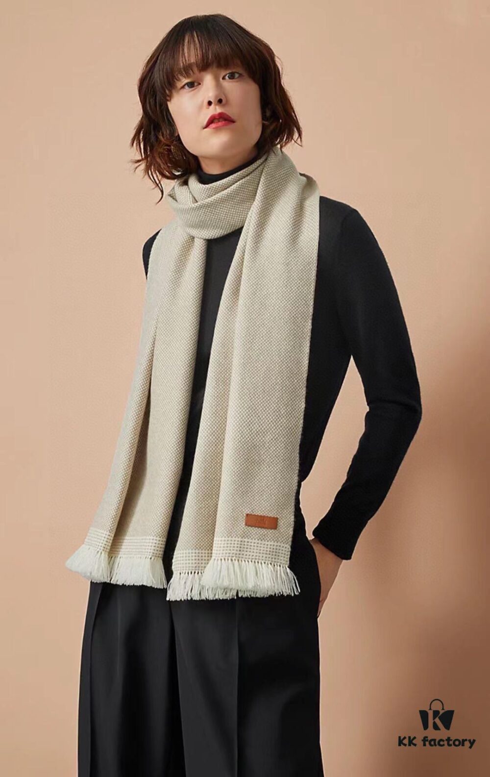 Hermes Handwoven Cashmere Scarf! Subtle and Sophisticated Style for Autumn and Winter!