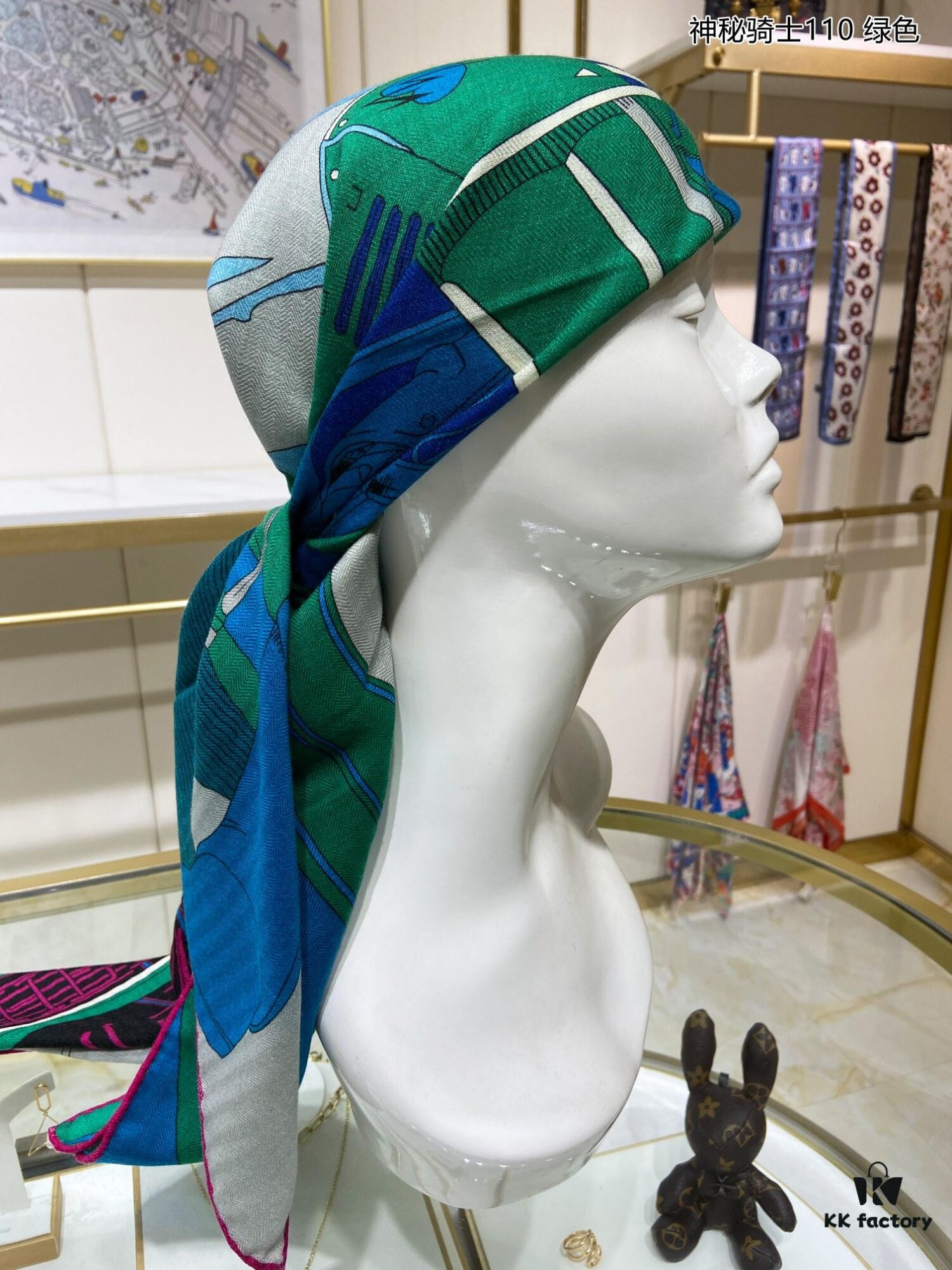 New Cashmere Scarf 👏👏 Everyone Who Buys Says It's Beautiful! 💕【Mystic Knight 110】Cashmere Square Scarf, Top-Grade Craftsmanship, Exceptional Value! Gift-Worthy Like Hermès 🔥 Exquisite 3D Pattern with Special Advanced Technology, Highly Prestigious in Appearance 🌟 Loved by Elegant and Affluent Women