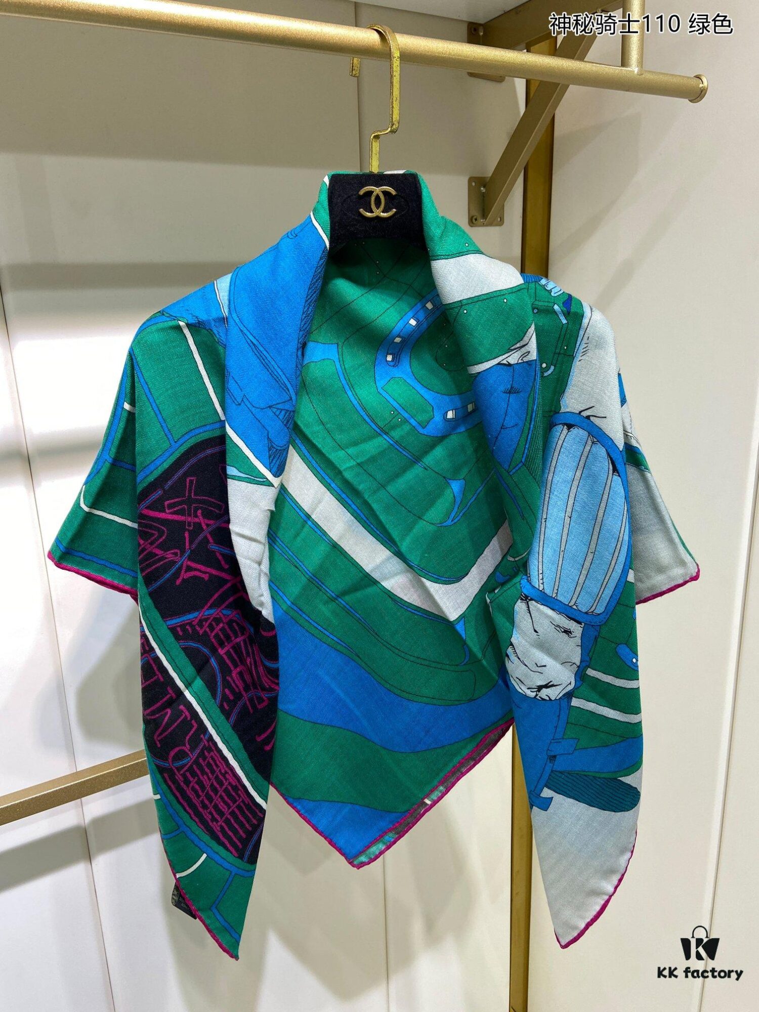 New Cashmere Scarf 👏👏 Everyone Who Buys Says It's Beautiful! 💕【Mystic Knight 110】Cashmere Square Scarf, Top-Grade Craftsmanship, Exceptional Value! Gift-Worthy Like Hermès 🔥 Exquisite 3D Pattern with Special Advanced Technology, Highly Prestigious in Appearance 🌟 Loved by Elegant and Affluent Women