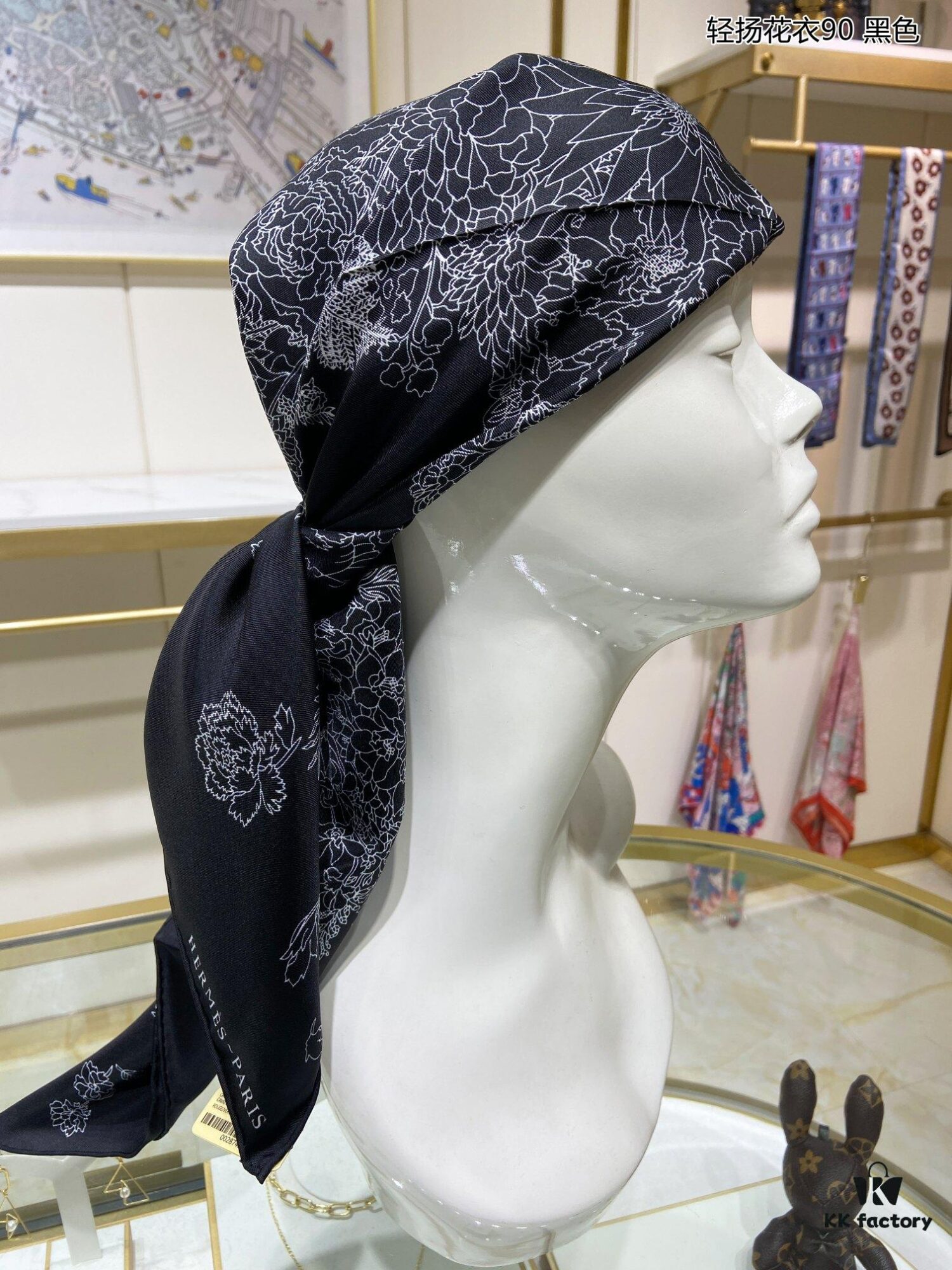 New Arrival Genuine Silk Scarf 🆕 'Qingyang Huayi 90' – Premium Craftsmanship, Luxurious Look, Loved by Style-Savvy Women