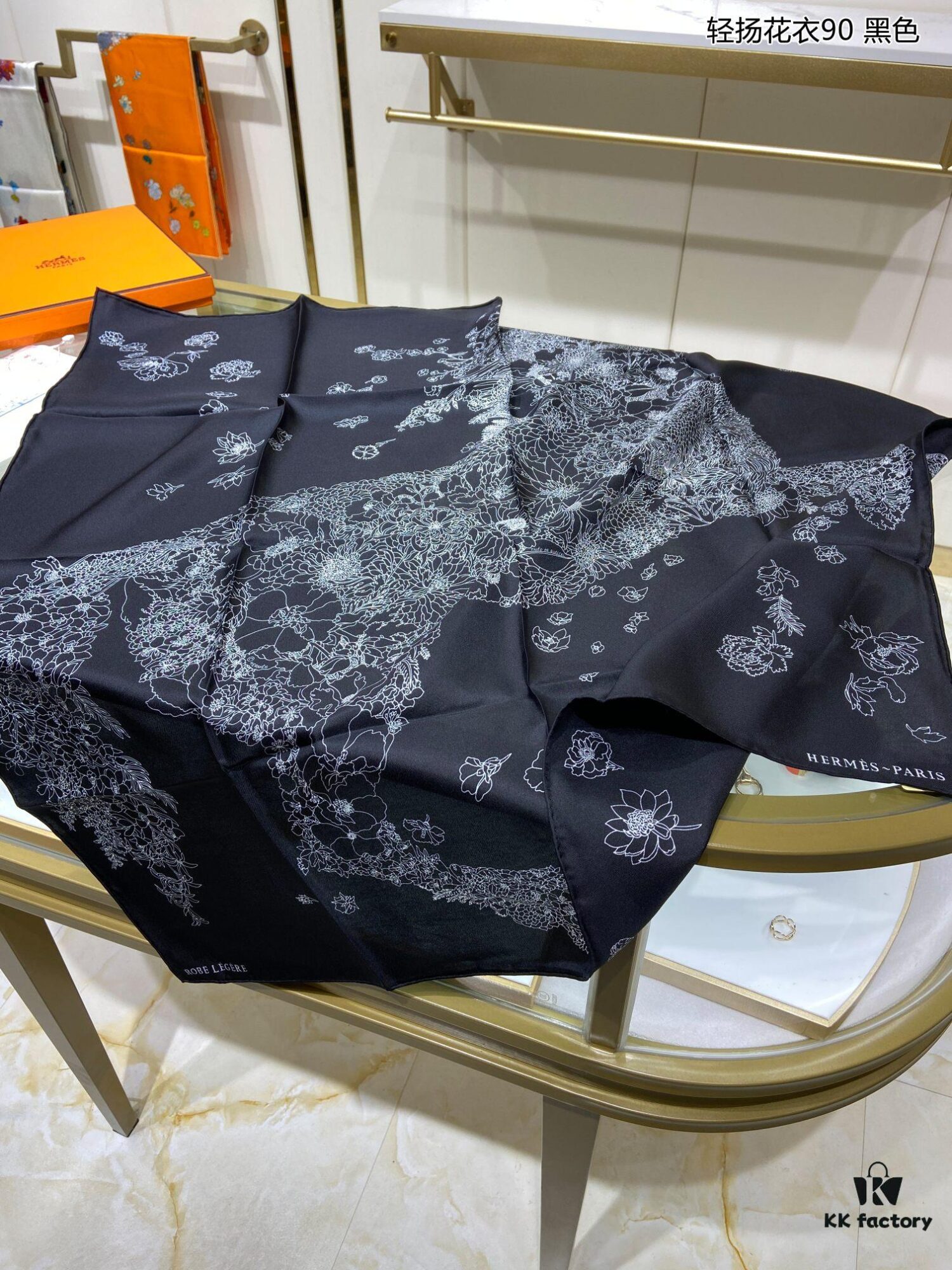 New Arrival Genuine Silk Scarf 🆕 'Qingyang Huayi 90' – Premium Craftsmanship, Luxurious Look, Loved by Style-Savvy Women