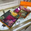 New Cashmere Scarf 🆕🏇🏇 Buyers Rave About the Style! 💕【Colorful Lantern Flower Double-Sided 140】Cashmere Square Scarf, Two-Sided Dual Color Design, Premium Craftsmanship, Exceptional Value! Gift-Worthy Like Hermès 🔖💟