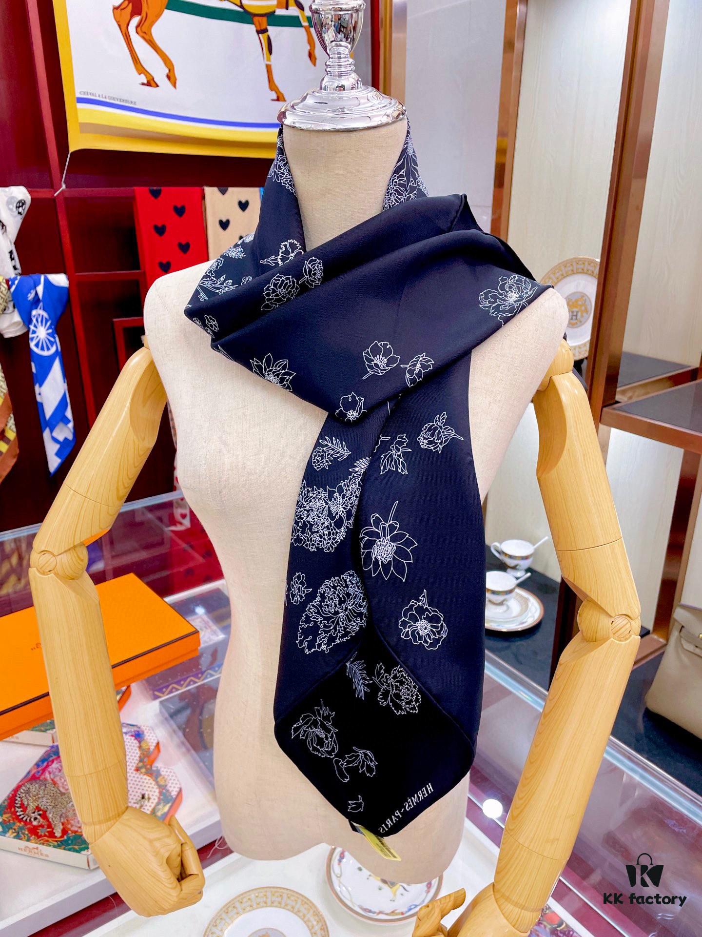 Silk Scarf Light & Elegant 90 - Premium Quality 100% Twill Silk, 90cm x 90cm