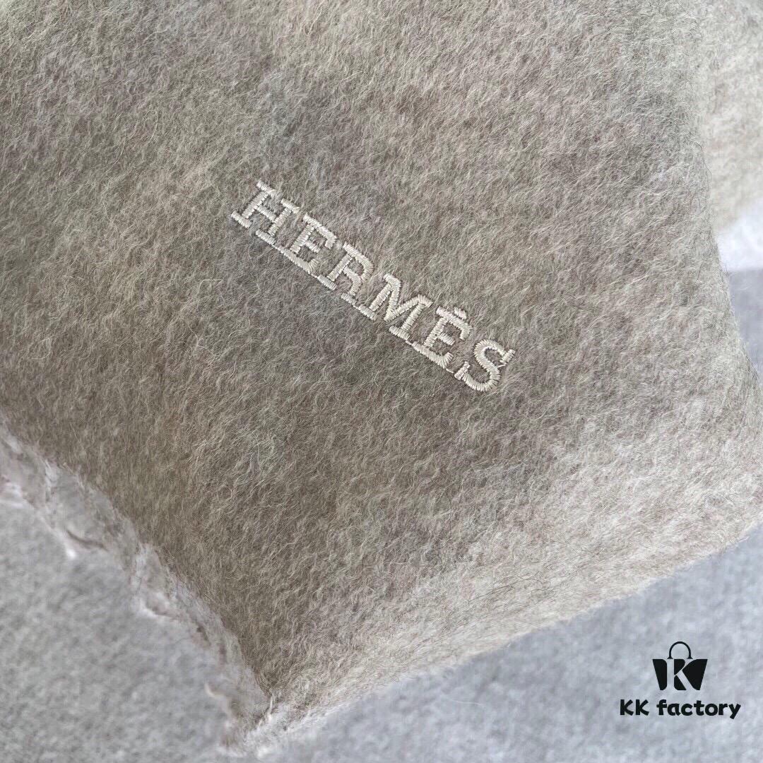 Hermes · Hermès Paris Fashion Show Business Unisex Double-Sided Cashmere Shawl