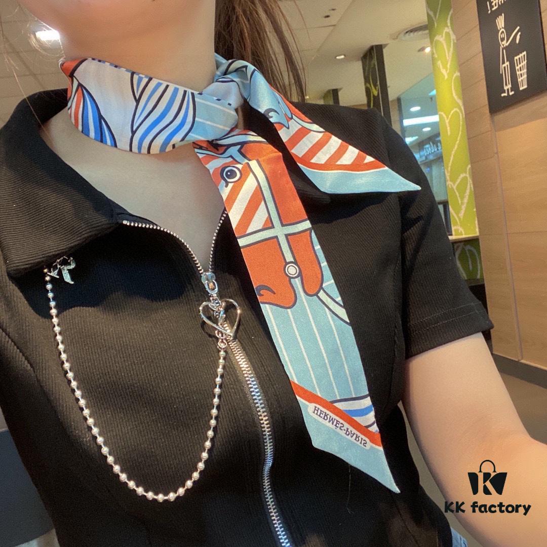 Hermès Twill Silk Scarf (100% Mulberry Silk) with Packaging