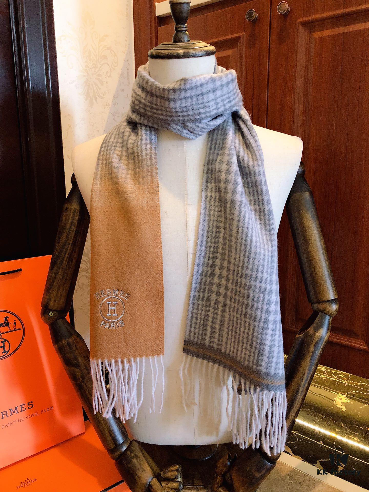 Hermes Wool Scarf – Unisex Luxury Design, Soft and Elegant, Perfect for Formal or Casual Wear
