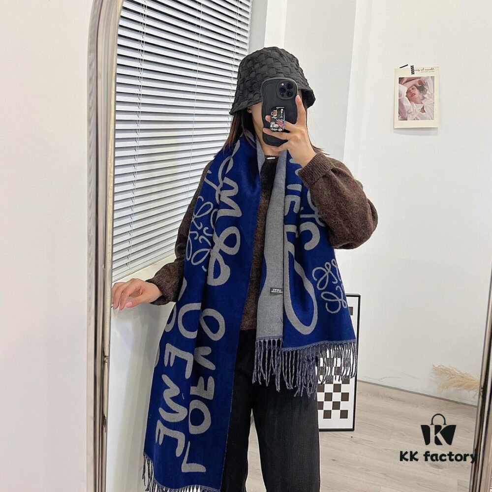 Loewe 2022 Latest Graffiti Design Reversible Scarf Unisex