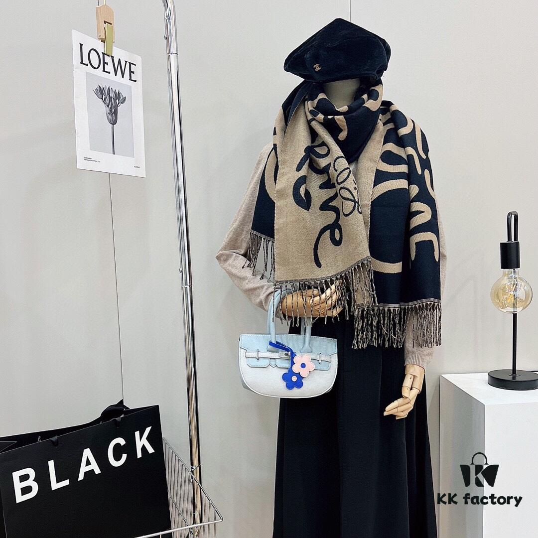 Loewe 2022 Latest Graffiti Design Reversible Scarf Unisex