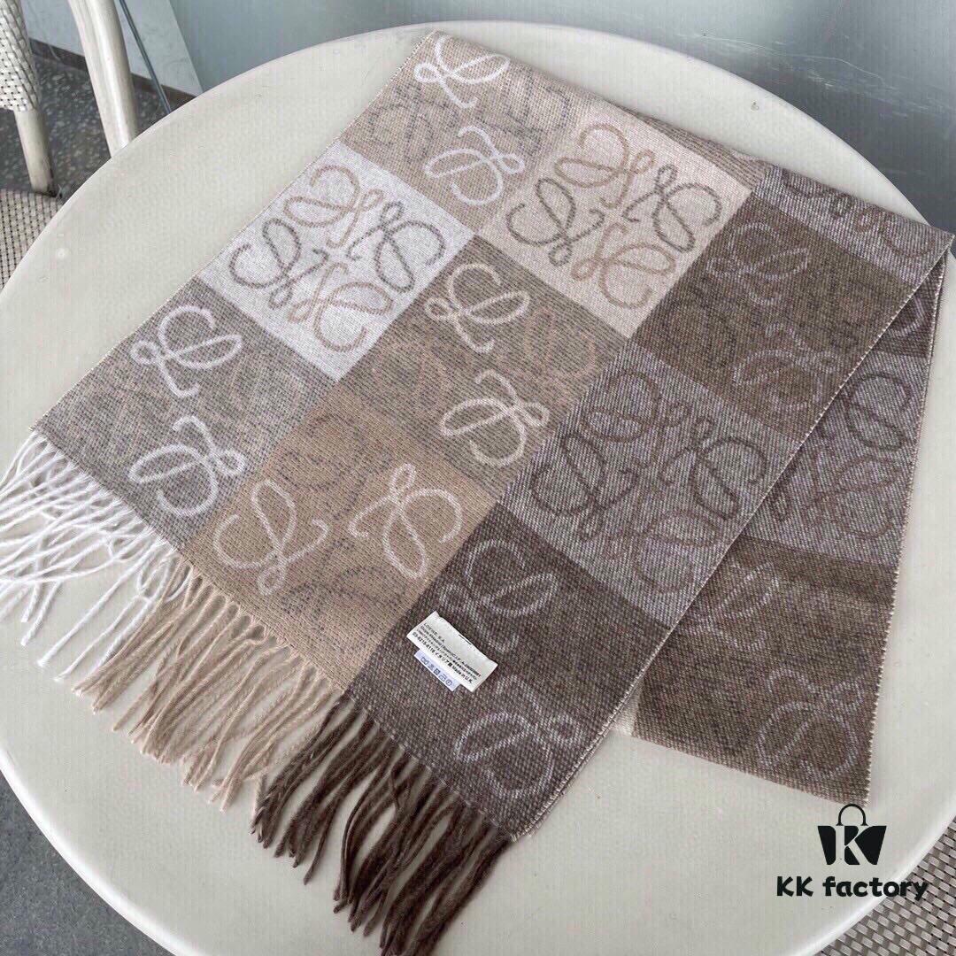 Loewe · Gradient Checkered Pattern Scarf