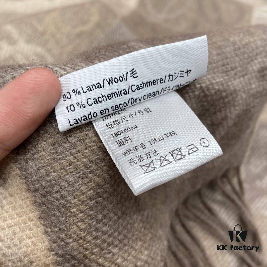 Bestseller LOEWE Unisex Bicolor Checkered Scarf Made Entirely of Anagram Pattern, Retro and Stylish with Super Soft and Comfortable Touch, 90% Wool 10% Cashmere, 40cm x 180cm