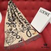 LOEWE 2022 Fall/Winter Graffiti Scarf – A Playful and Youthful Winter Must-Have
