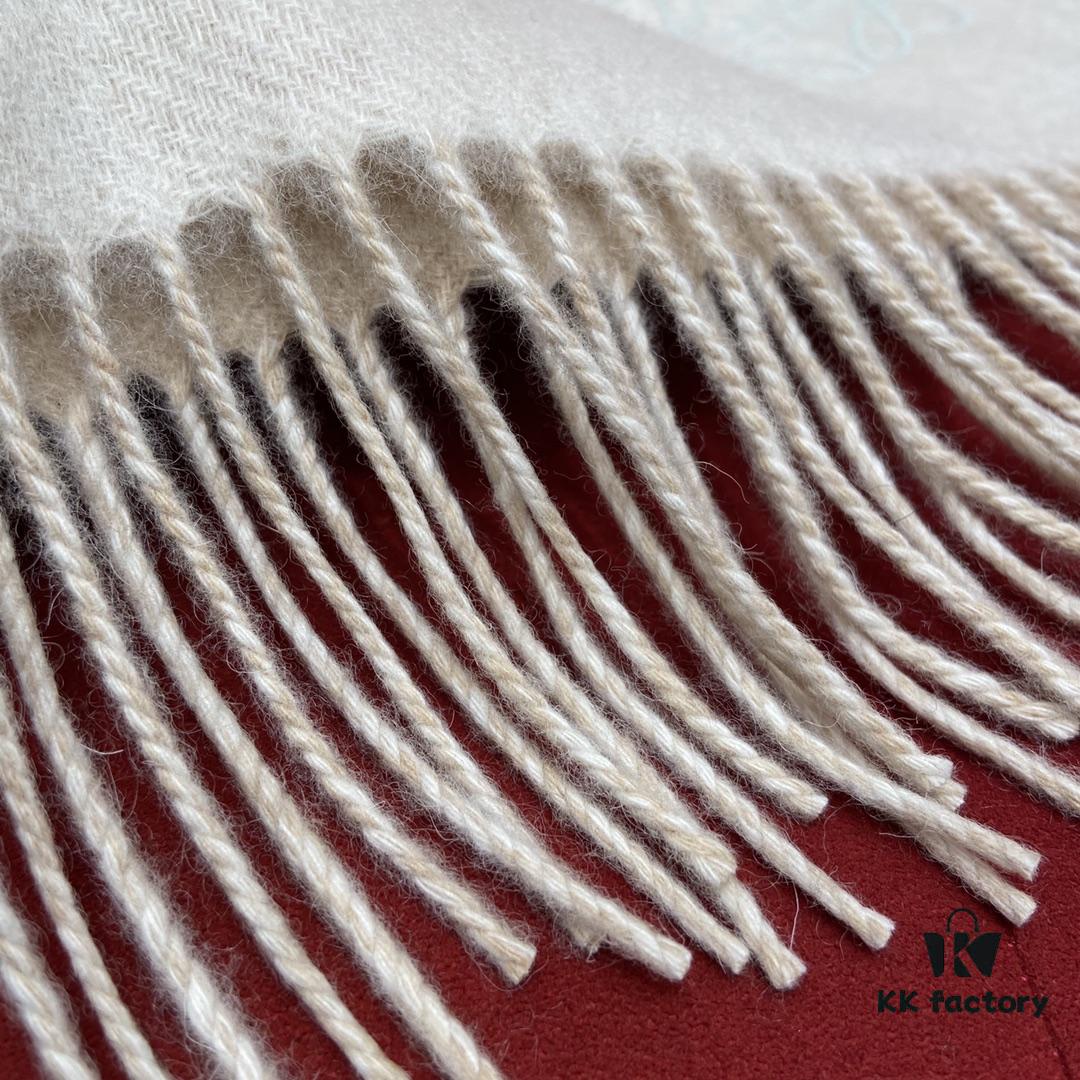 Beige LOEWE Classic Unisex Scarf – Winter Must-Have – 90% Wool 10% Cashmere, Warm and Soft, 30*180CM