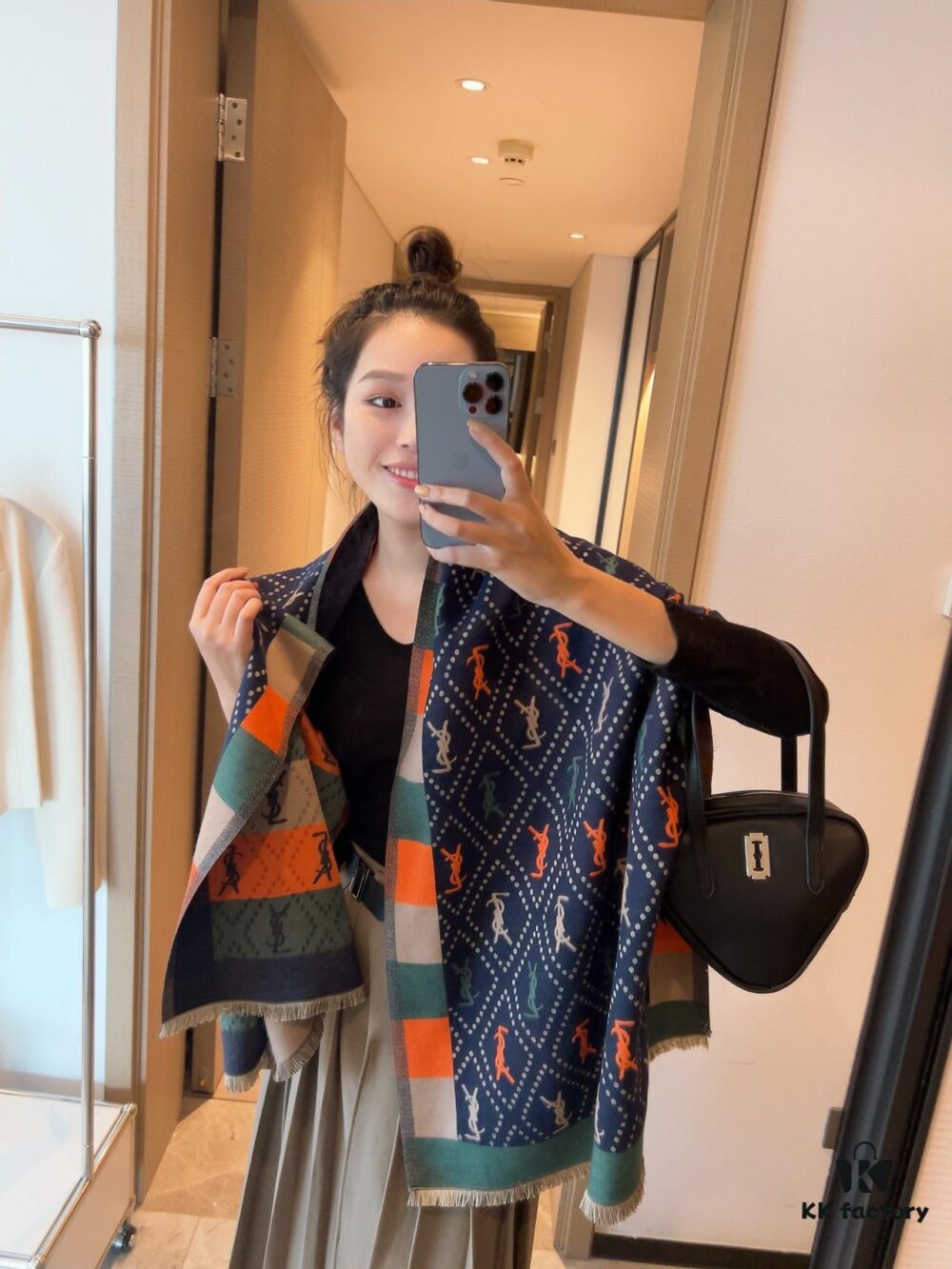 Hot New Arrival! Authentic YSL Saint Laurent Lambswool Scarf, Double-Sided Deep Ripple Texture, Made in Italy, Unisex Luxury Fashion Accessory