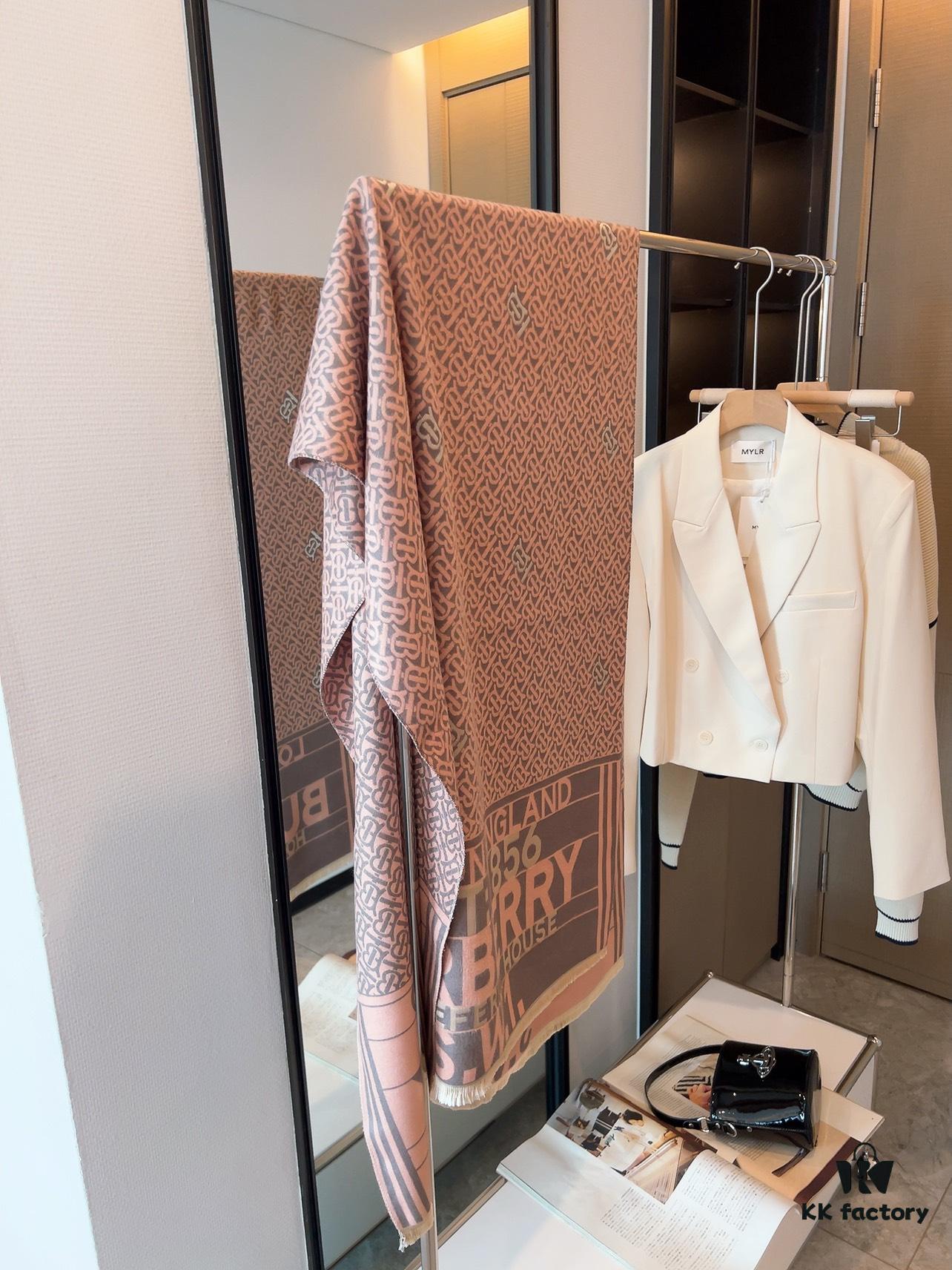 BURBERRY New Launch Cashmere Scarf, Official Website Latest Collection, 100% Premium Goat Cashmere, Classic Check Design, Unisex Stylish Warm Shawl