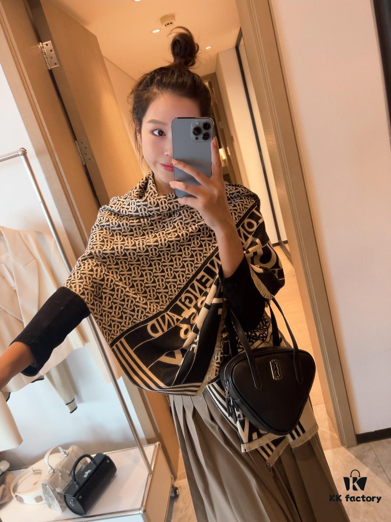 BURBERRY New Launch Cashmere Scarf, Official Website Latest Collection, 100% Premium Goat Cashmere, Classic Check Design, Unisex Stylish Warm Shawl