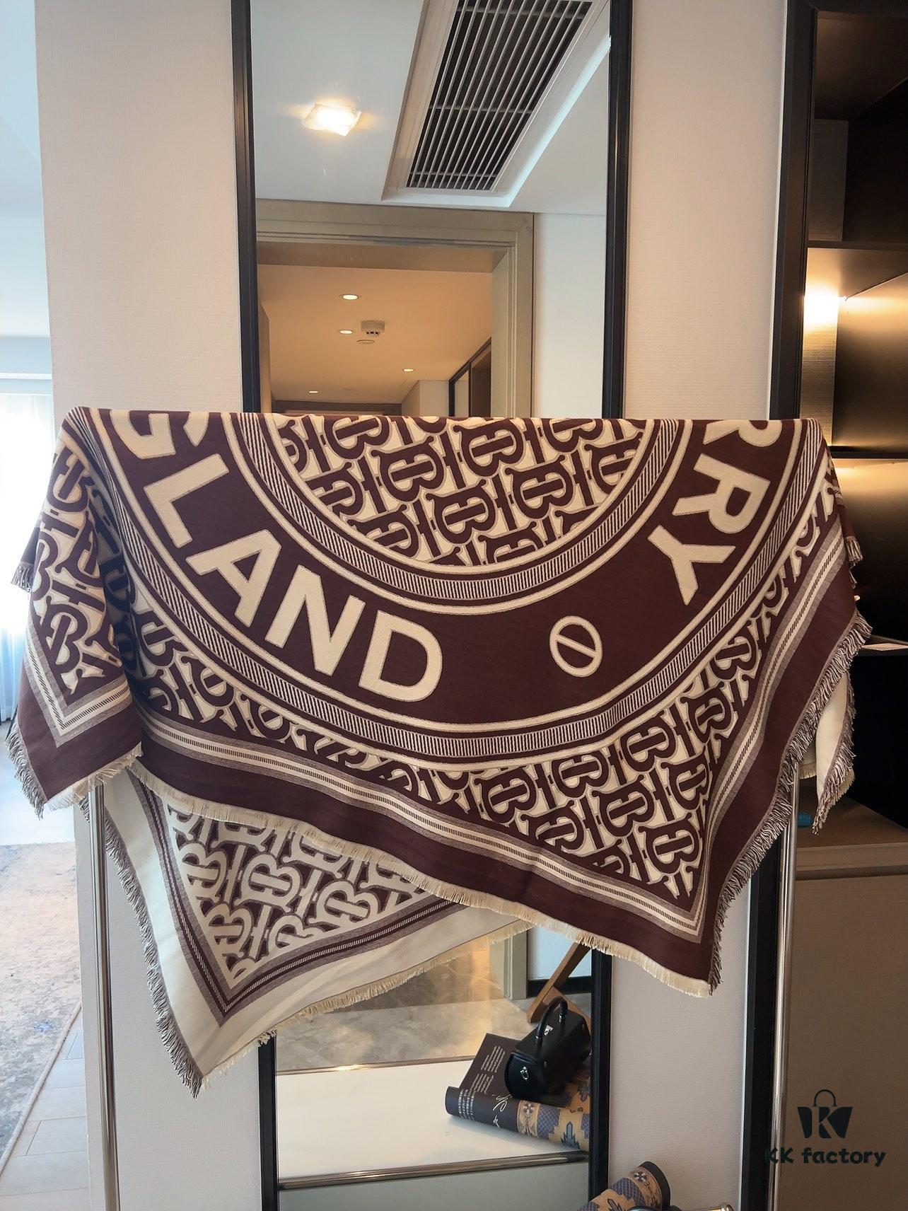 Burberry Original High-End Square Scarf – 300-Thread-Count Baby Cashmere, Luxurious and Elegant Design