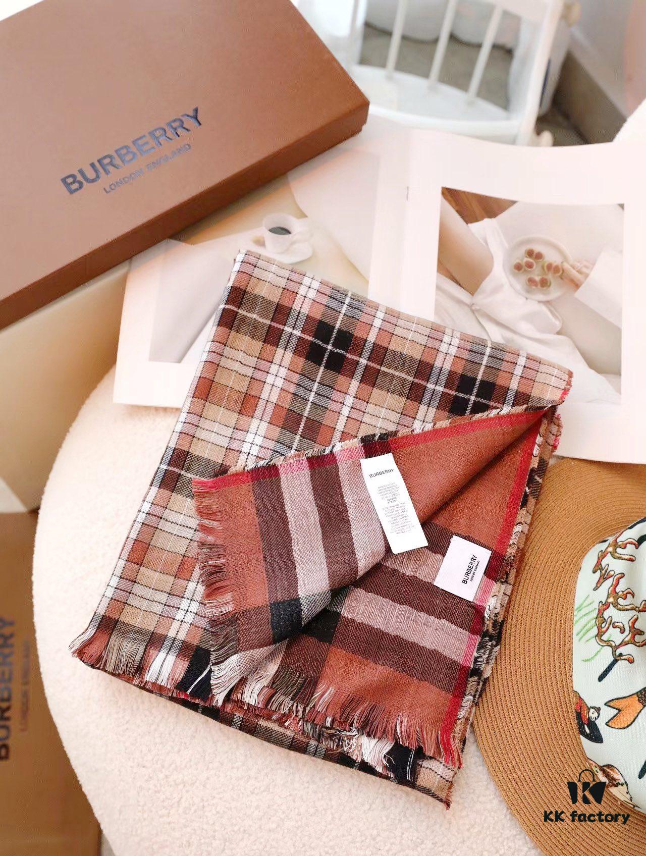 BurBerry Simply Elegant, Timeless Style – Ultimate Blend of Modern Chic and Vintage Charm