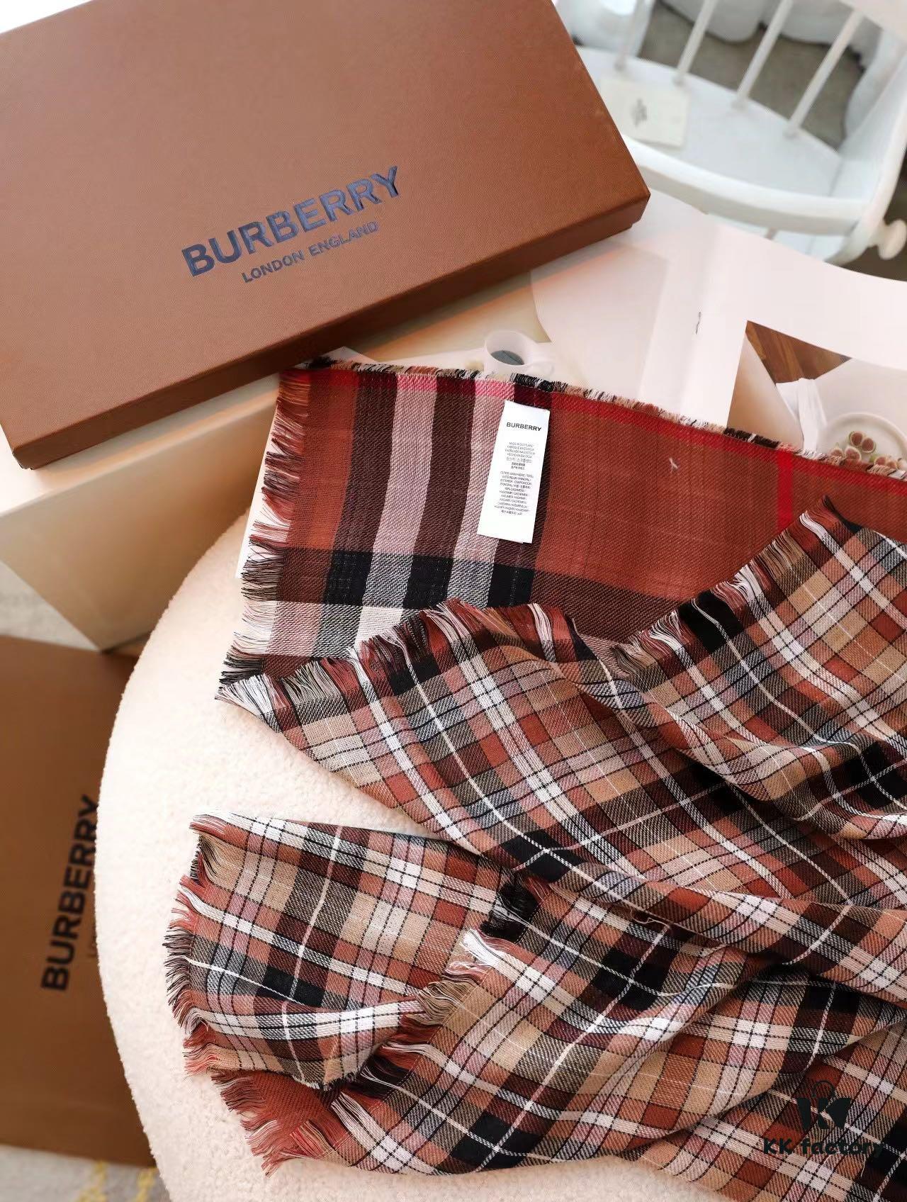 BurBerry Simply Elegant, Timeless Style – Ultimate Blend of Modern Chic and Vintage Charm