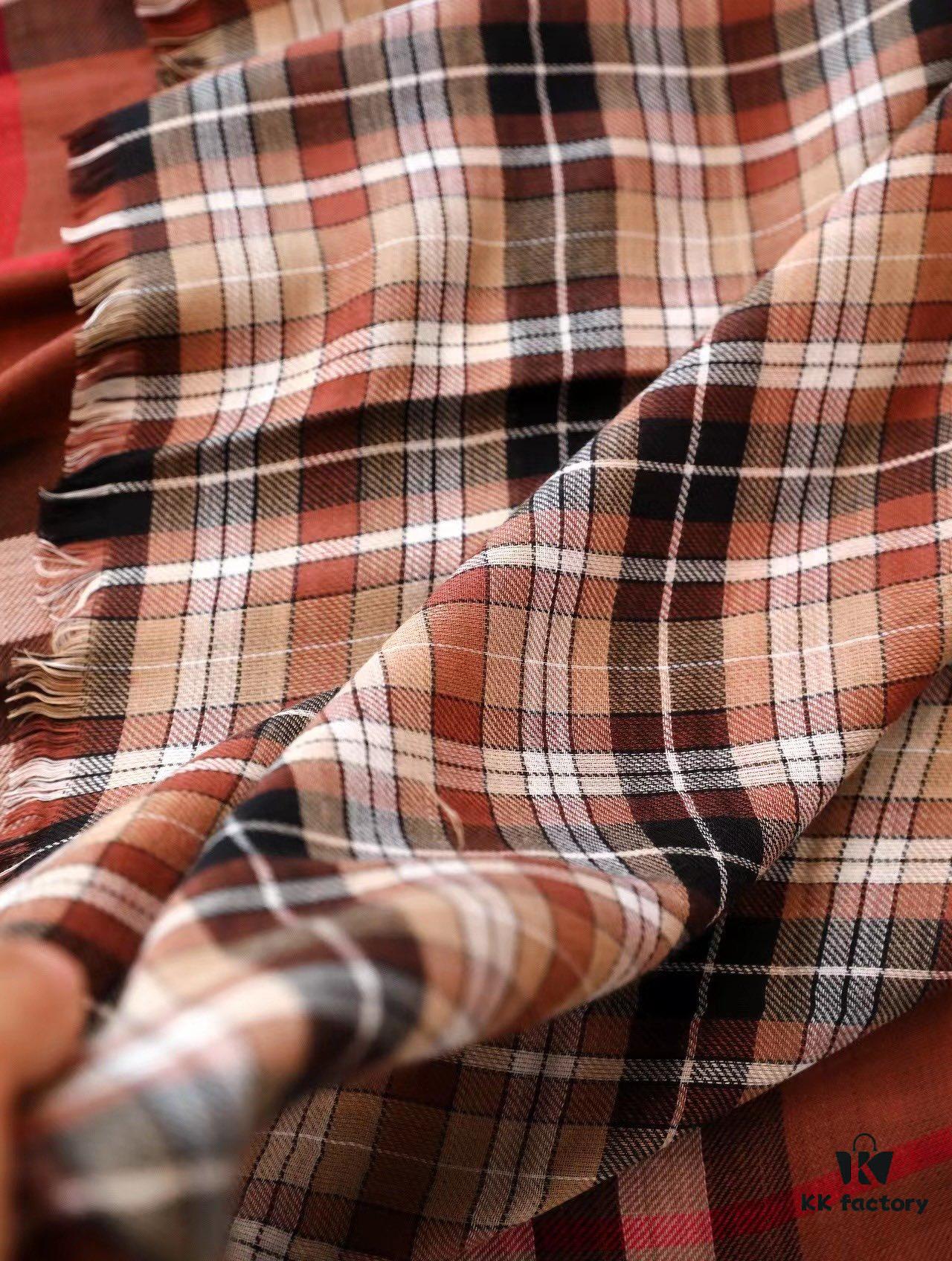 BurBerry Simply Elegant, Timeless Style – Ultimate Blend of Modern Chic and Vintage Charm