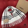 Stone Gray BURBERRY Classic Entry-Level Bestseller, Timeless Check Pattern, Simple and Elegant Unisex Scarf, An Everlasting Fashion Piece