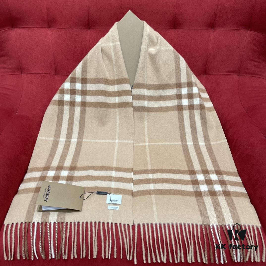Mid-tone Camel Color BURBERRY Classic Entry-level Bestseller, Timeless Check Pattern, Simple and Elegant Unisex Scarf, Never Out of Style
