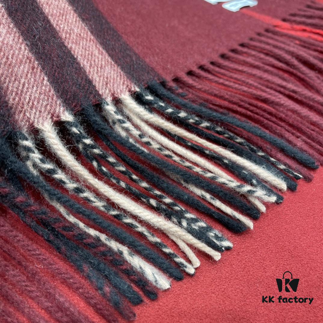 Burgundy Burberry Classic Entry-Level Bestseller, Timeless Check Pattern, Simple and Elegant Unisex Scarf – A Never-Outdated Accessory. Upgraded with No Color Difference, Original Factory Yarn Material. Size: 168*30cm