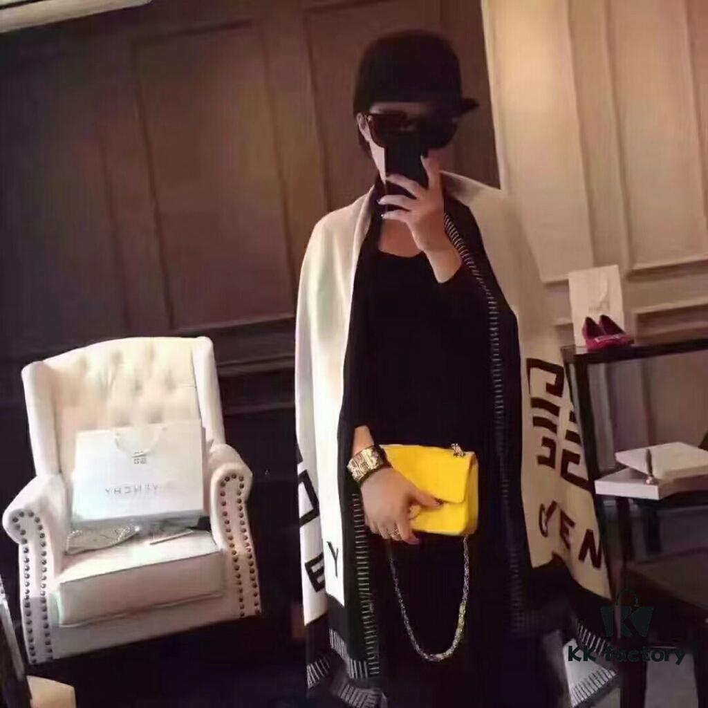 Givenchy Double-Sided Usable Cashmere Blend Scarf, Black and White Classic Design, Premium Craftsmanship, Imported Machine Cut, 70*180 cm