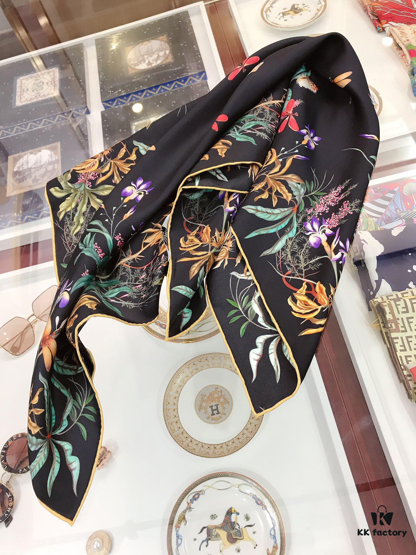 CIVENCHY 90x90cm Luxury Silk Scarf in 100% Mulberry Silk – Elegant Fringe Design, High-End Fashion Accessory