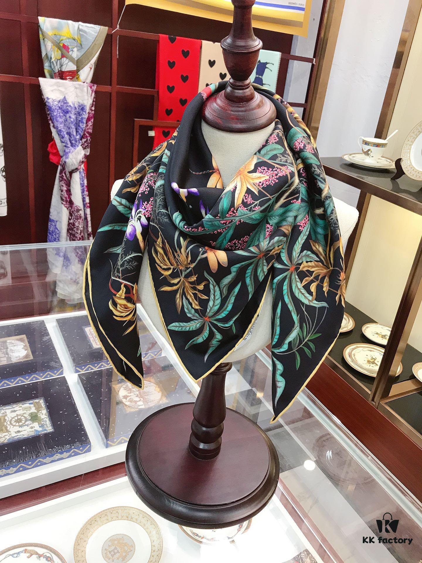 CIVENCHY 90x90cm Luxury Silk Scarf in 100% Mulberry Silk – Elegant Fringe Design, High-End Fashion Accessory