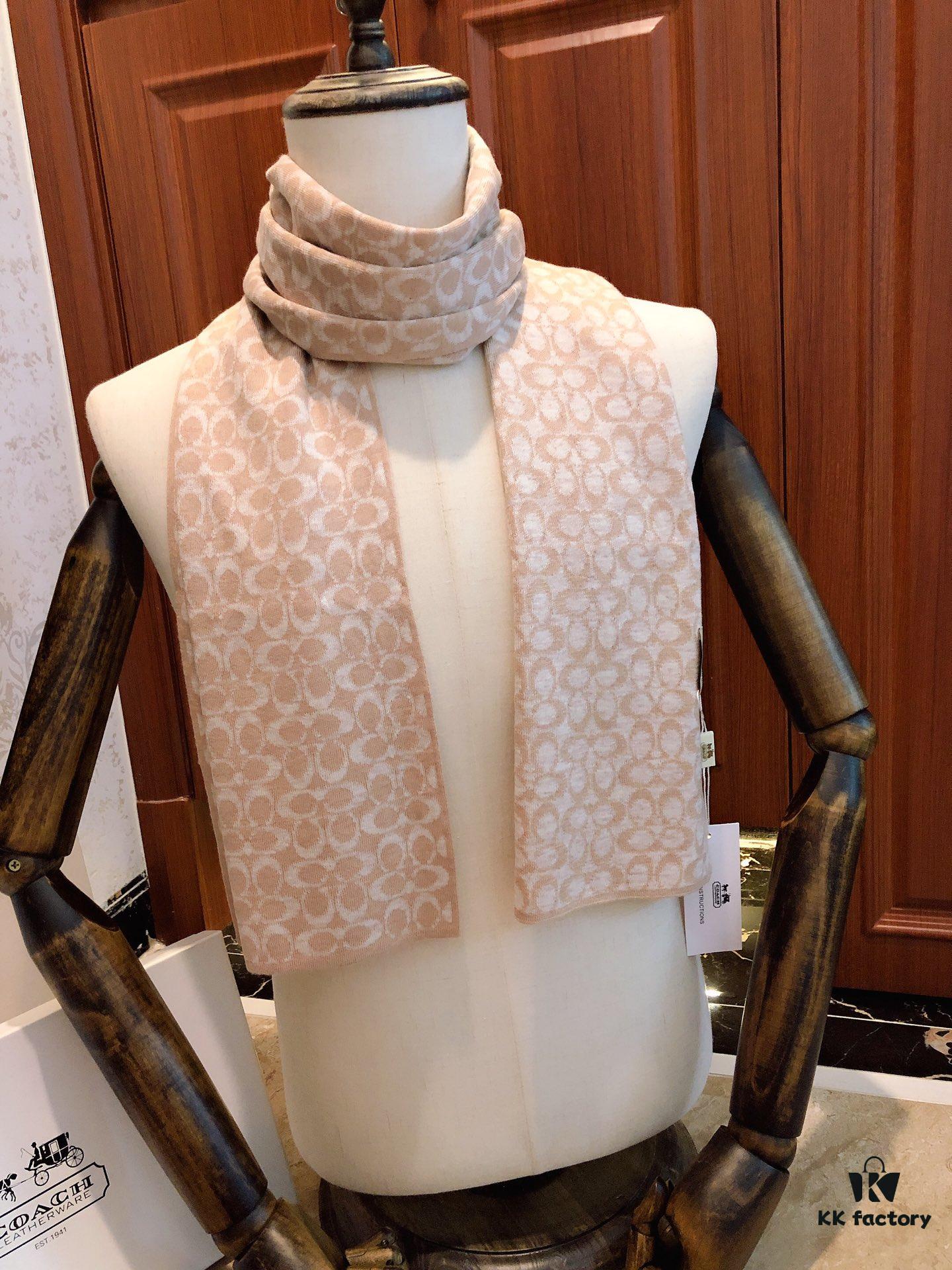 Coach Cashmere Knit Scarf for Men, Timeless Classic Design, High-End Wool Blend, Versatile and Elegant