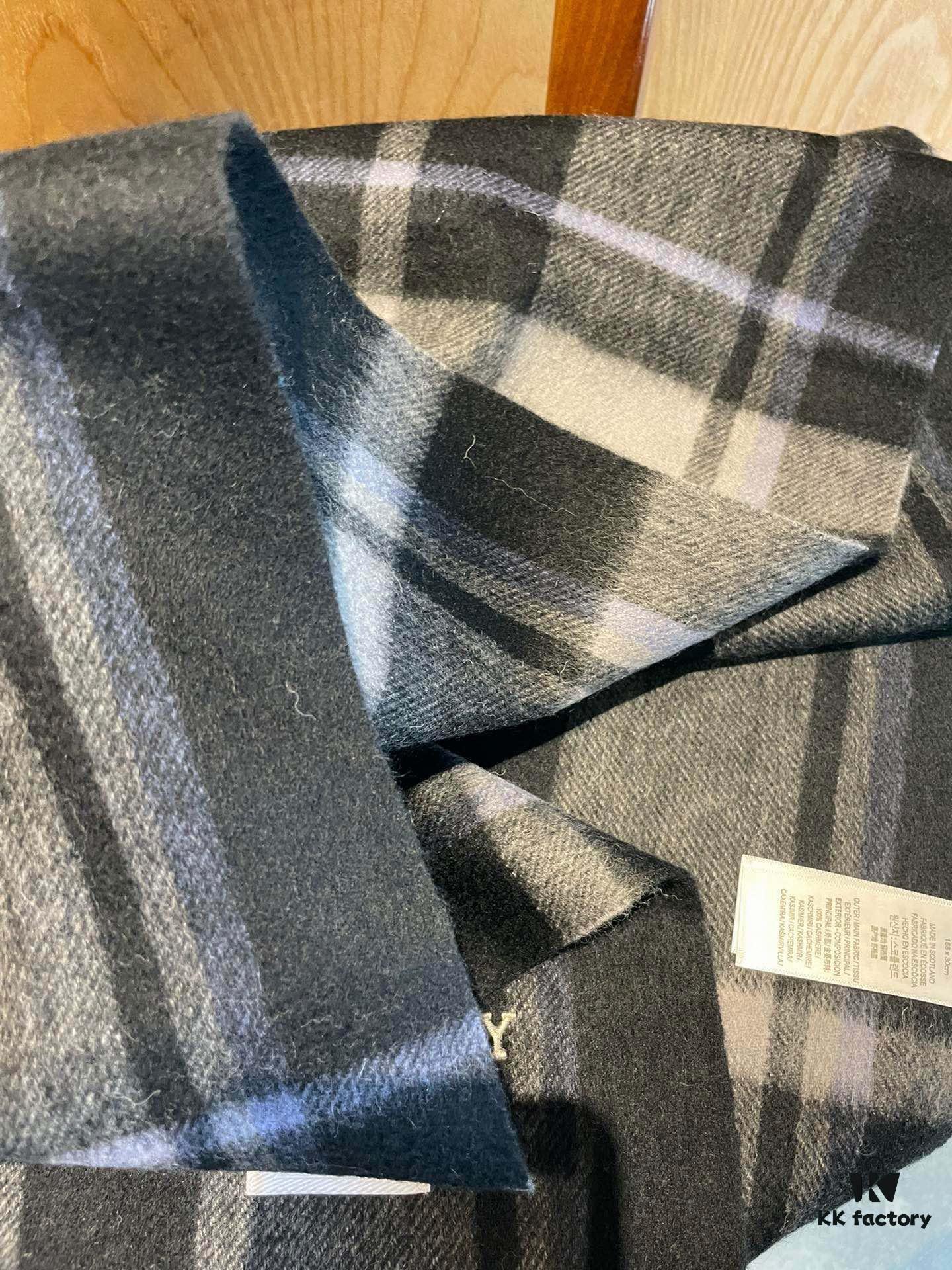 Complete Package Burberry Bur Cashmere Plaid Absolutely Stunning, Incredibly Stylish and Charming!!!