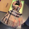 Top-Quality Original Version - Full Packaging, New Hot-Selling Style, Latest Counter Release (New Horse Logo) Highly Recommended, Burberry Official Website's Newest Arrival, 100% Premium Cashmere, Extremely Warm, Soft and Skin-Friendly, Non-Irritating, Classic Burberry Plaid Design, Unisex Scarf