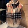 Top-Quality Original Version - Full Packaging, New Hot-Selling Style, Latest Counter Release (New Horse Logo) Highly Recommended, Burberry Official Website's Newest Arrival, 100% Premium Cashmere, Extremely Warm, Soft and Skin-Friendly, Non-Irritating, Classic Burberry Plaid Design, Unisex Scarf