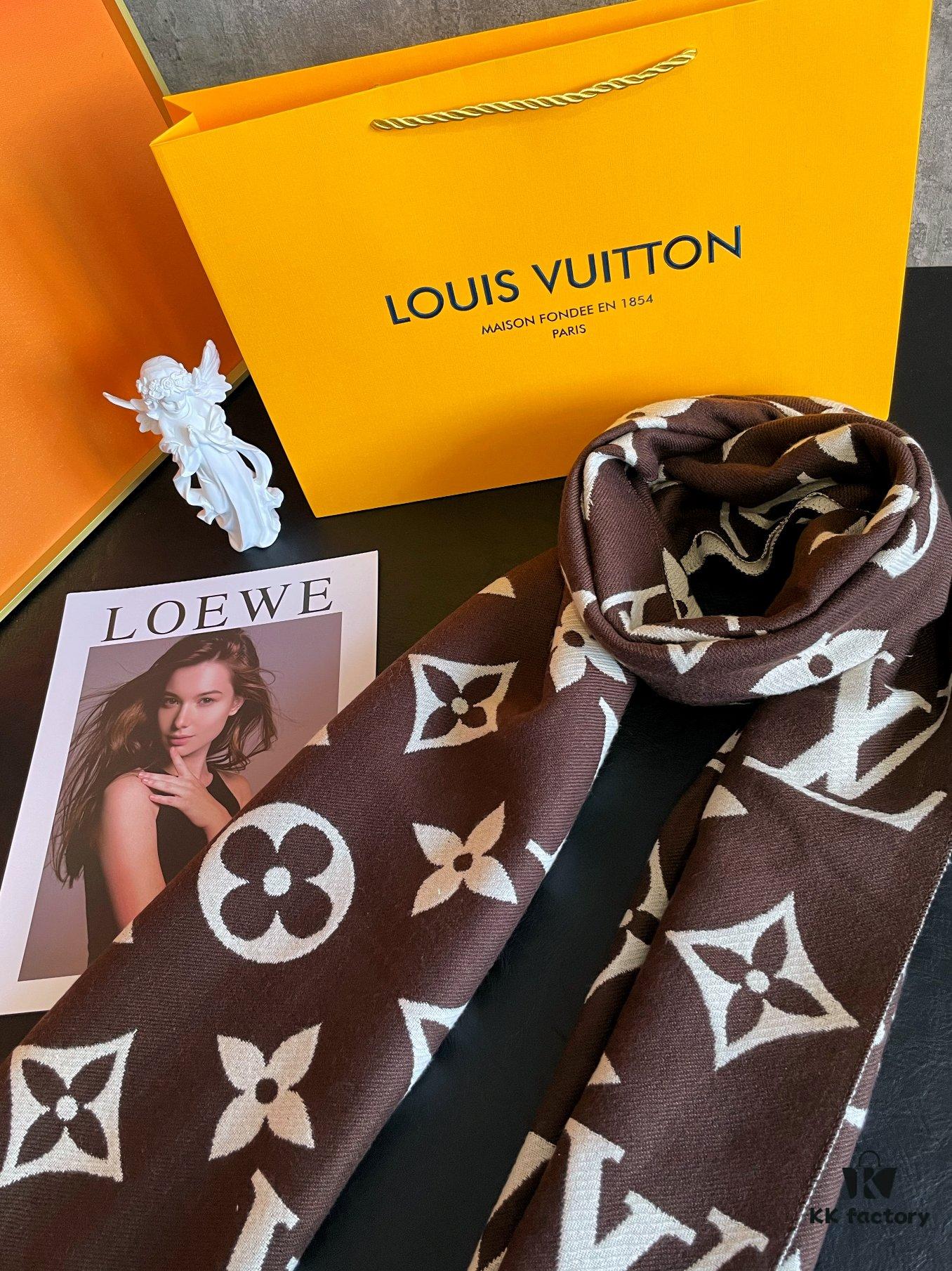 LV Official Website Same Style Double-Sided Cashmere Scarf in Gray