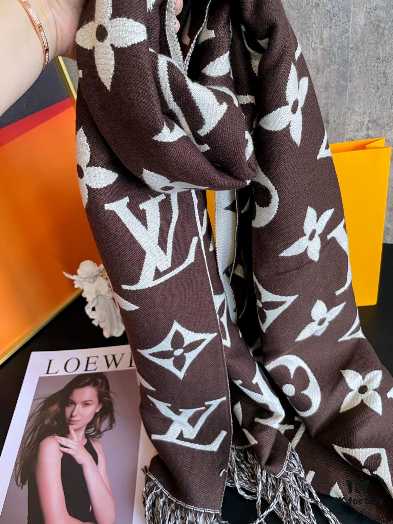 LV Official Website Same Style Double-Sided Cashmere Scarf in Gray