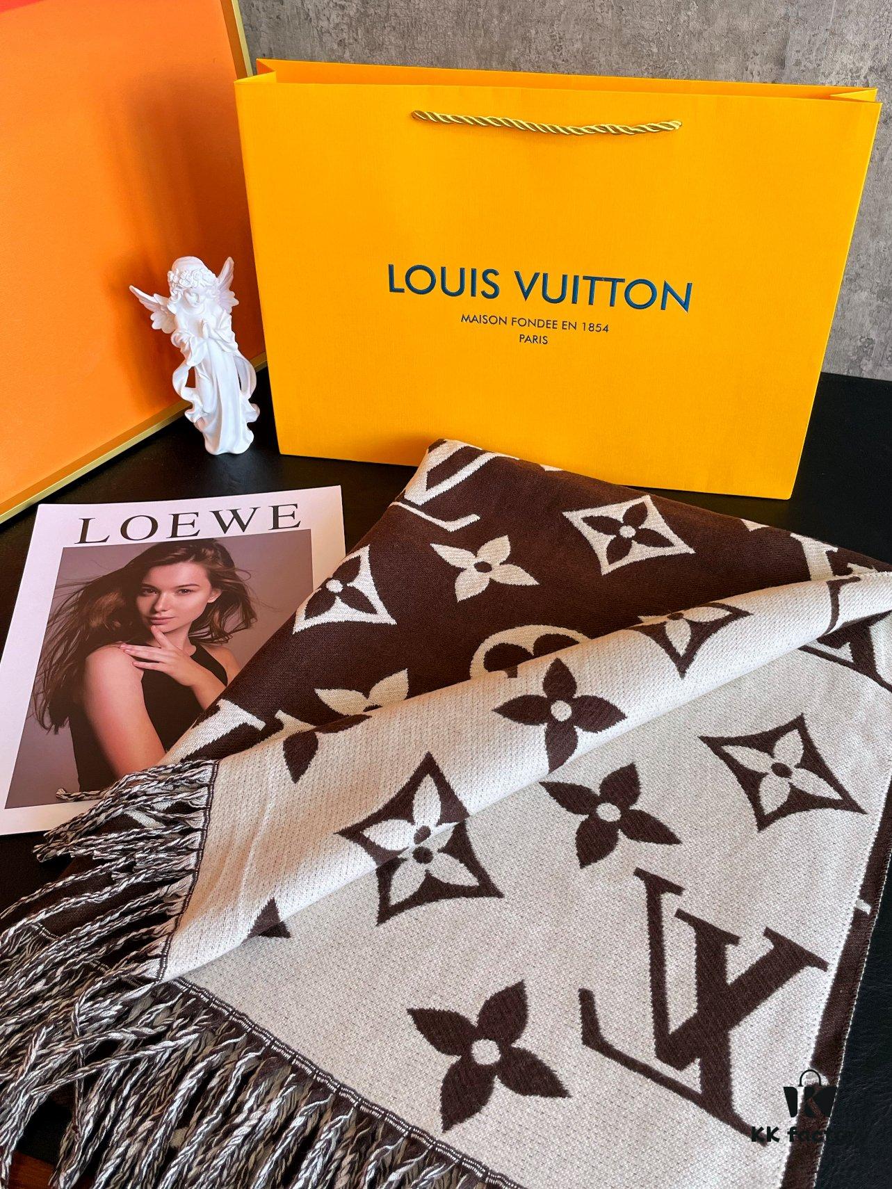 LV Official Website Same Style Double-Sided Cashmere Scarf in Gray