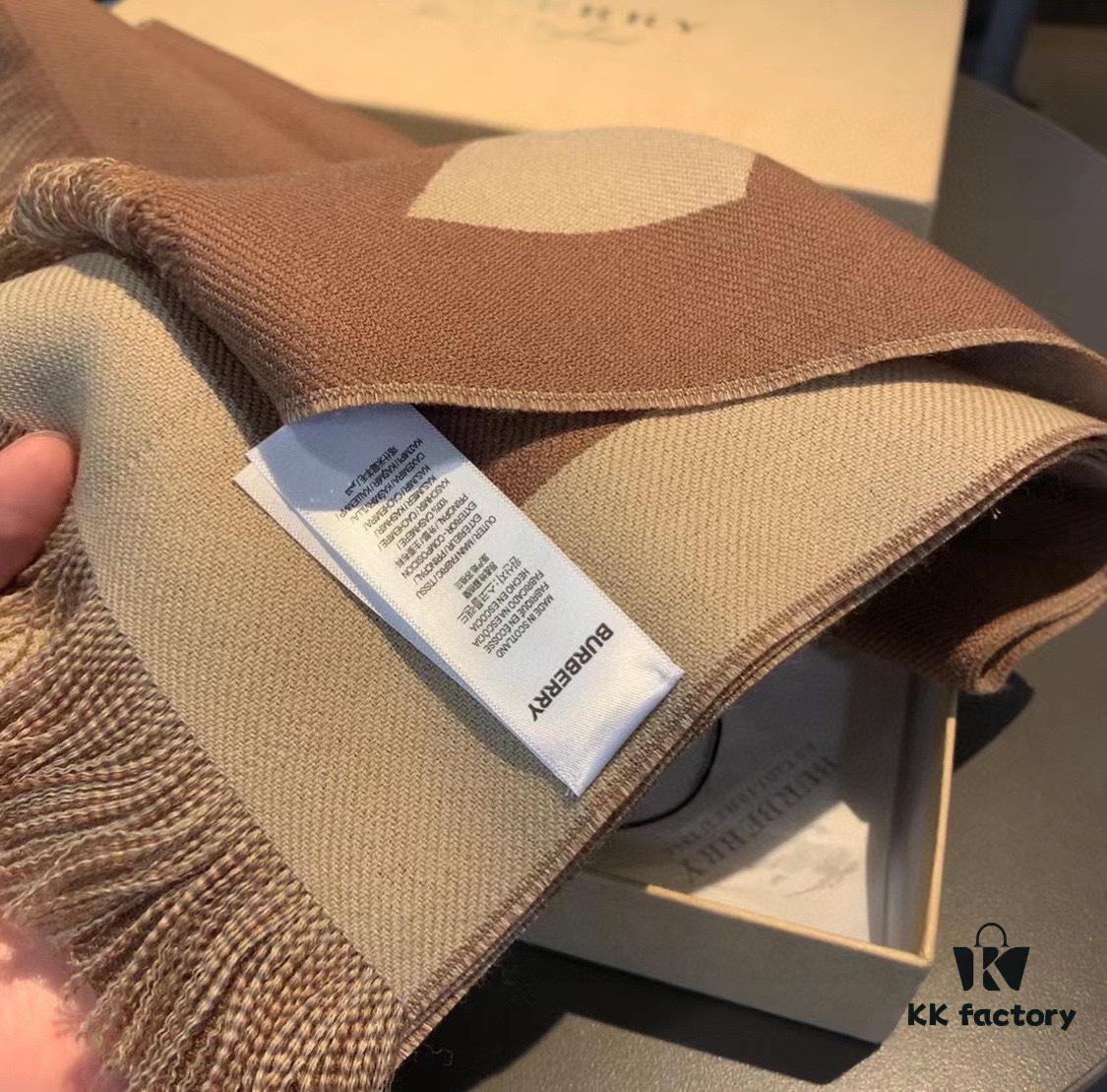 Authentic Top-tier Version, Full Packaging, Burberry Latest Counter New Arrival, Hot Launch, Premium Double-layer Yarn-dyed Craft