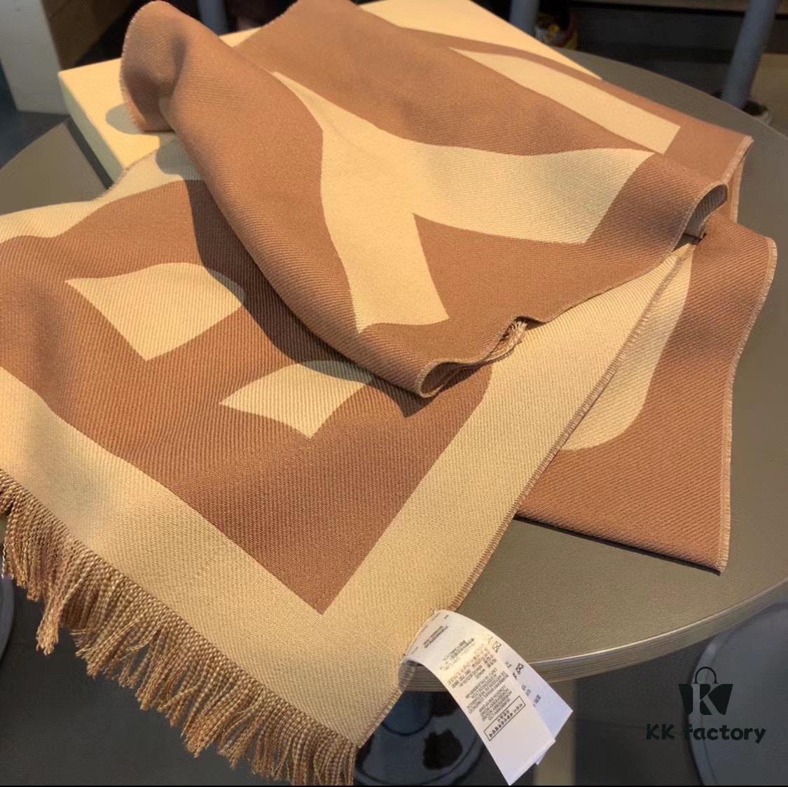 Authentic Top-tier Version, Full Packaging, Burberry Latest Counter New Arrival, Hot Launch, Premium Double-layer Yarn-dyed Craft