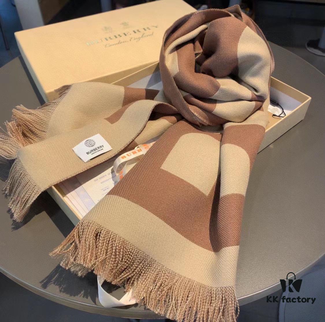 Authentic Top-tier Version, Full Packaging, Burberry Latest Counter New Arrival, Hot Launch, Premium Double-layer Yarn-dyed Craft
