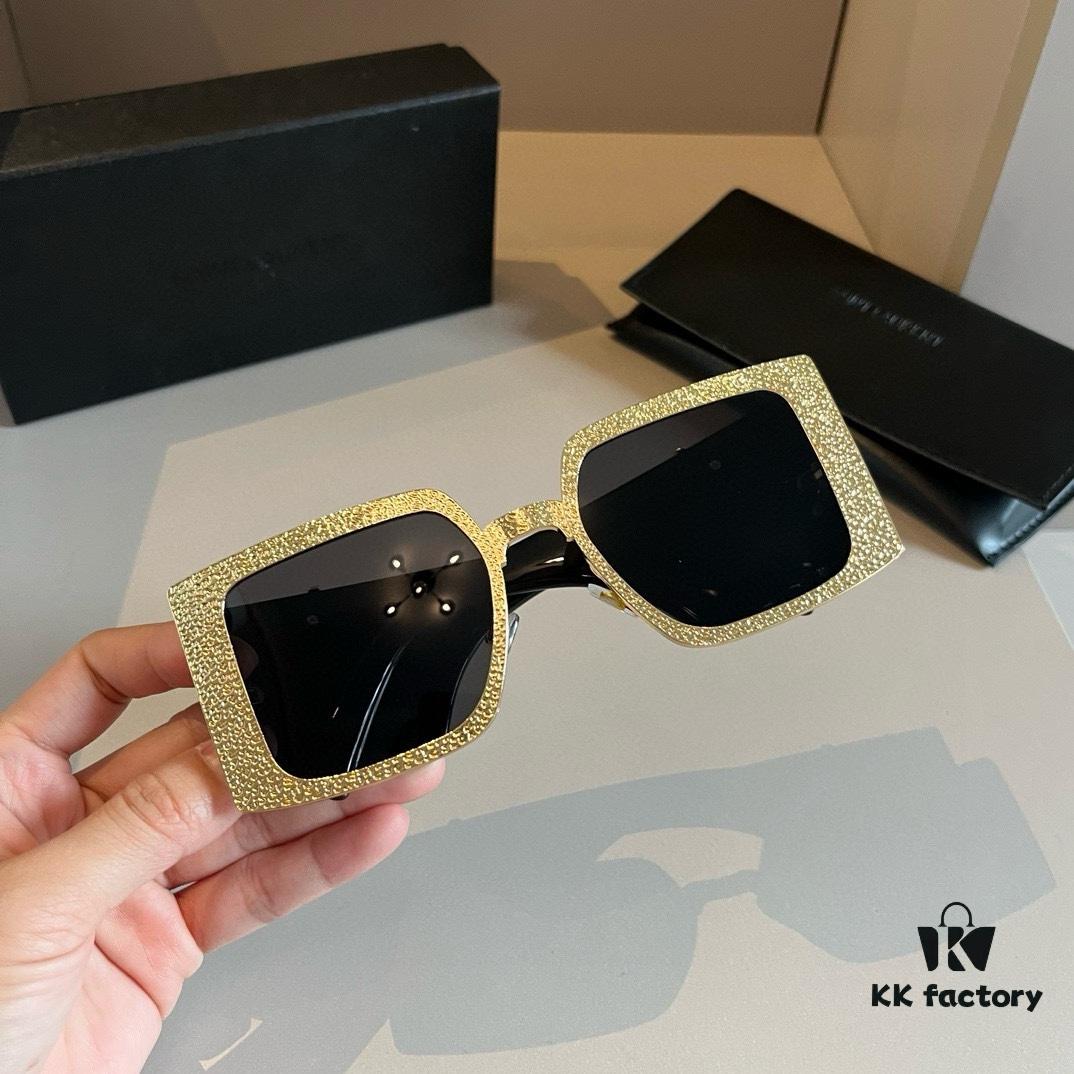 YSL Saint Laurent Sunglasses, absolutely in love, the aura when worn is perfectly on point, extremely flattering to the face, making it appear smaller; large-frame design that's surprisingly lightweight and comfortable with just the right temple curvature for a perfect fit!