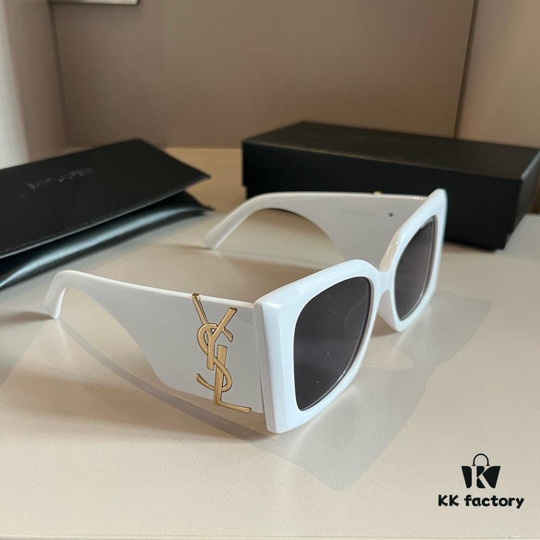 YSL Saint Laurent Sunglasses, absolutely in love, the aura when worn is perfectly on point, greatly flattering and slimming for the face, large-frame design that's surprisingly lightweight, with just the right temple curvature for a comfortable, feather-light fit!