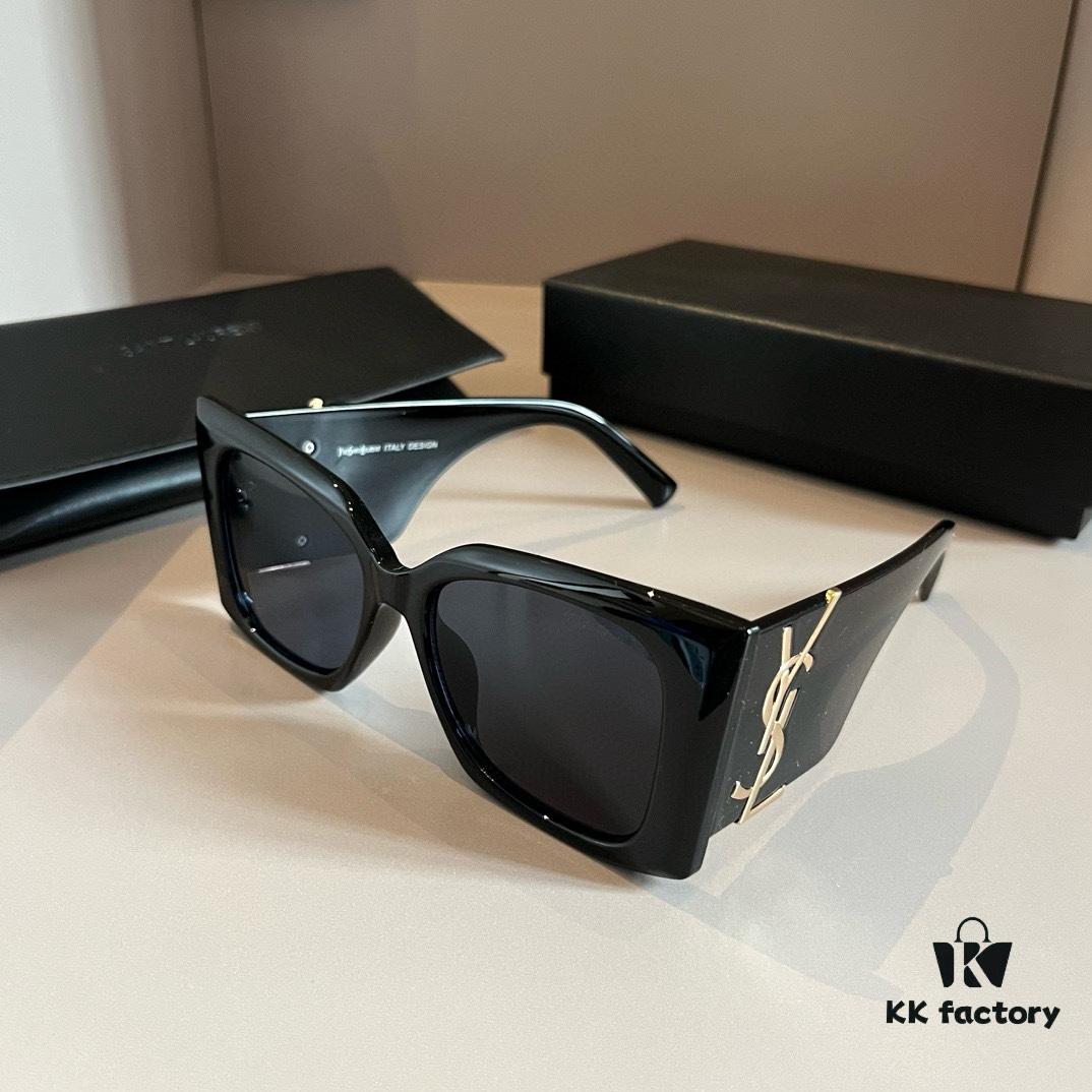 YSL Saint Laurent Sunglasses, absolutely in love, the aura when worn is perfectly on point, greatly slimming the face, large frame yet surprisingly lightweight, temples designed at just the right angle for a comfortable, light feel