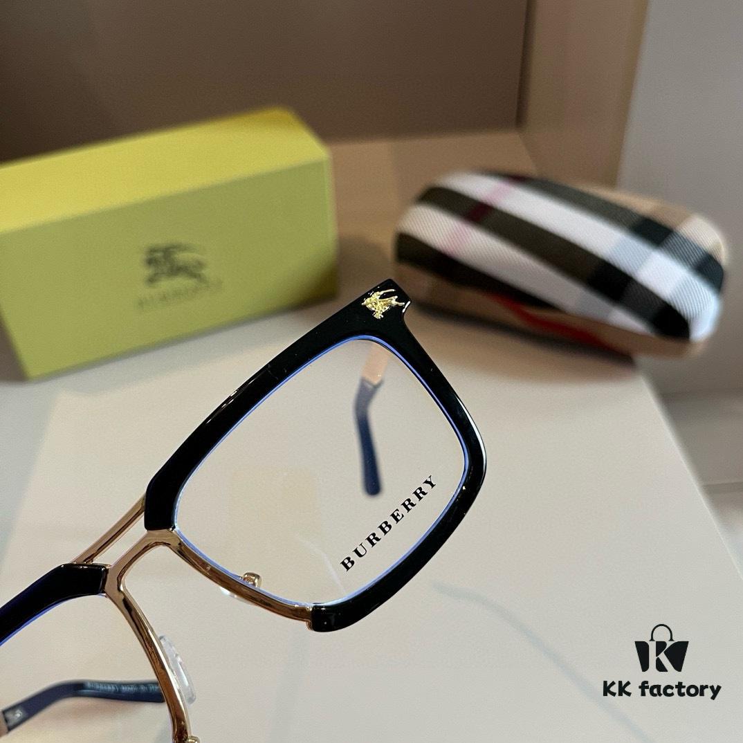 Burberry Sunglasses, absolutely in love, the aura is perfectly on point when worn, makes the face look incredibly slim, large frame yet surprisingly lightweight, temples designed at just the right angle for a comfortable, feather-light fit!