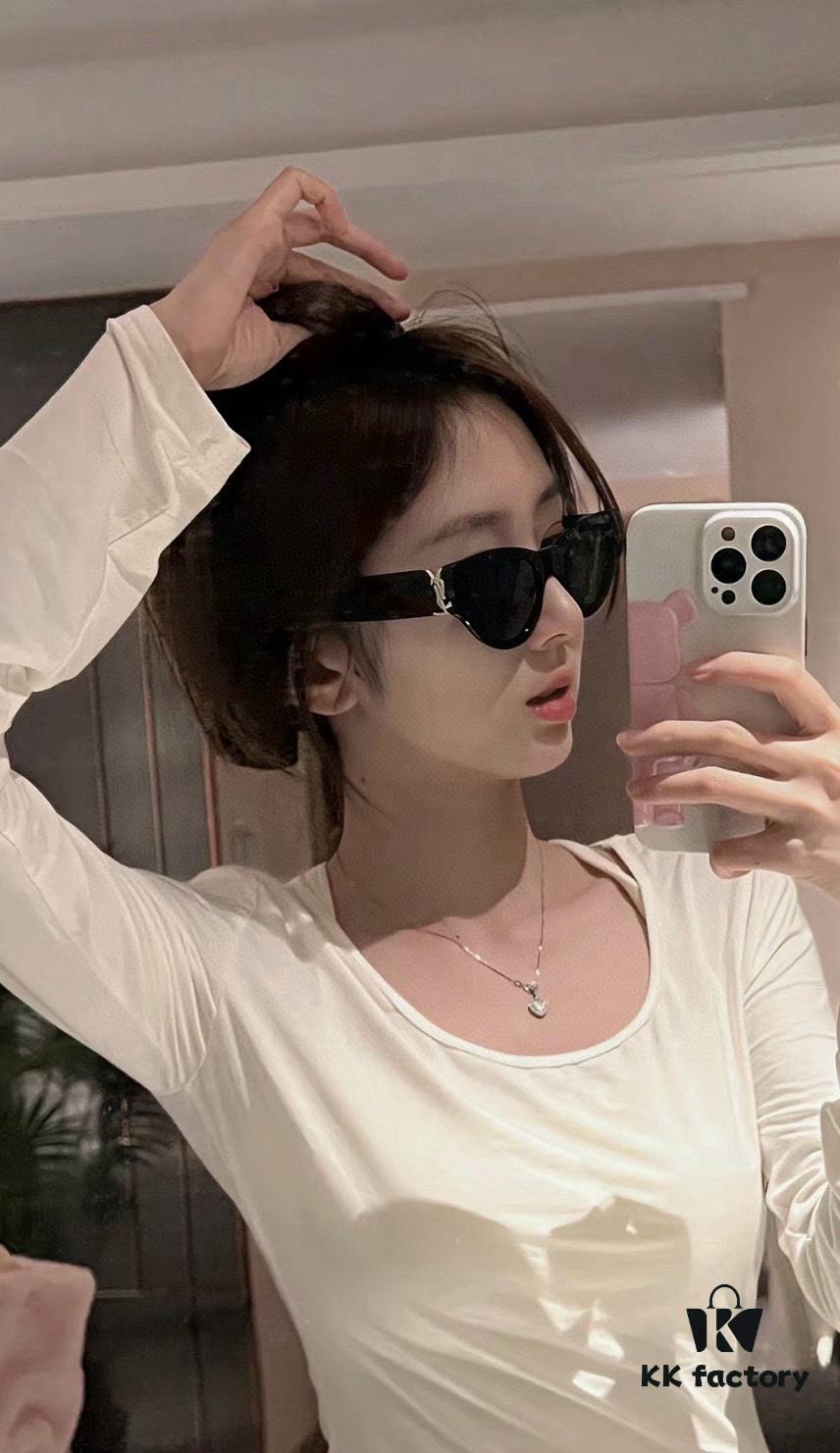 YSL Saint Laurent 2023 New Arrival SLM94 Gold and Black Sunglasses