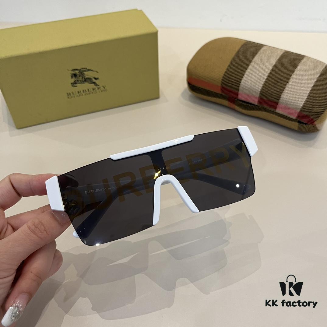 Burberry BE4291 Letter Logo Sunglasses Unisex Stylish Travel Eyewear