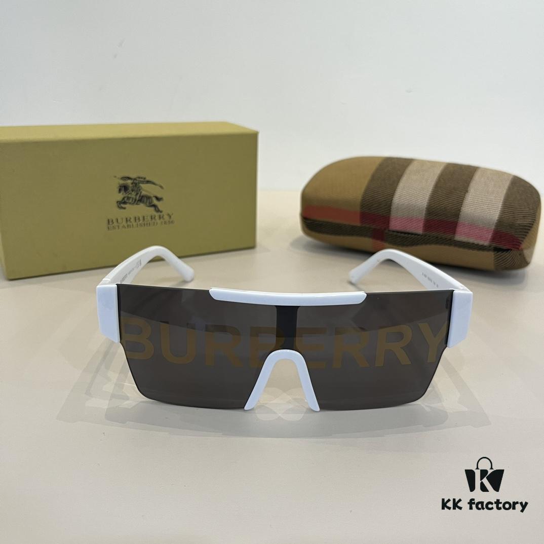 Burberry BE4291 Letter Logo Sunglasses Unisex Stylish Travel Eyewear