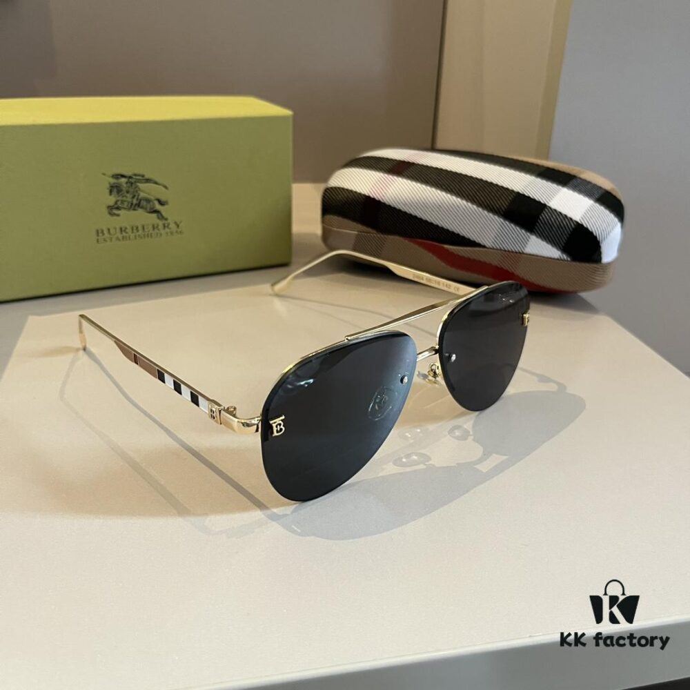 Burberry New One-Piece Pilot Sunglasses, Must-Have Travel Accessory, Celebrity-Favorite Unisex Sun Glasses