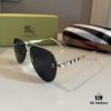 Burberry New One-Piece Pilot Sunglasses, Must-Have Travel Accessory, Celebrity-Favorite Unisex Sun Glasses