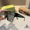 Burberry Letter Print Sunglasses Unisex BE4291 Stylish One-Piece Hip-Hop Design Travel-Friendly Fashion Accessory