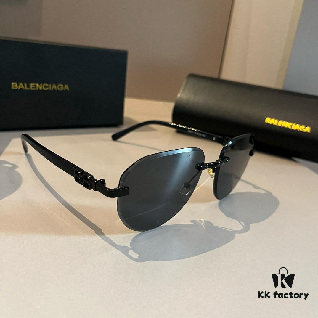 Balenciaga Black and Gold Sunglasses with Double B Logo - Vintage Square Frame, Lightweight Design
